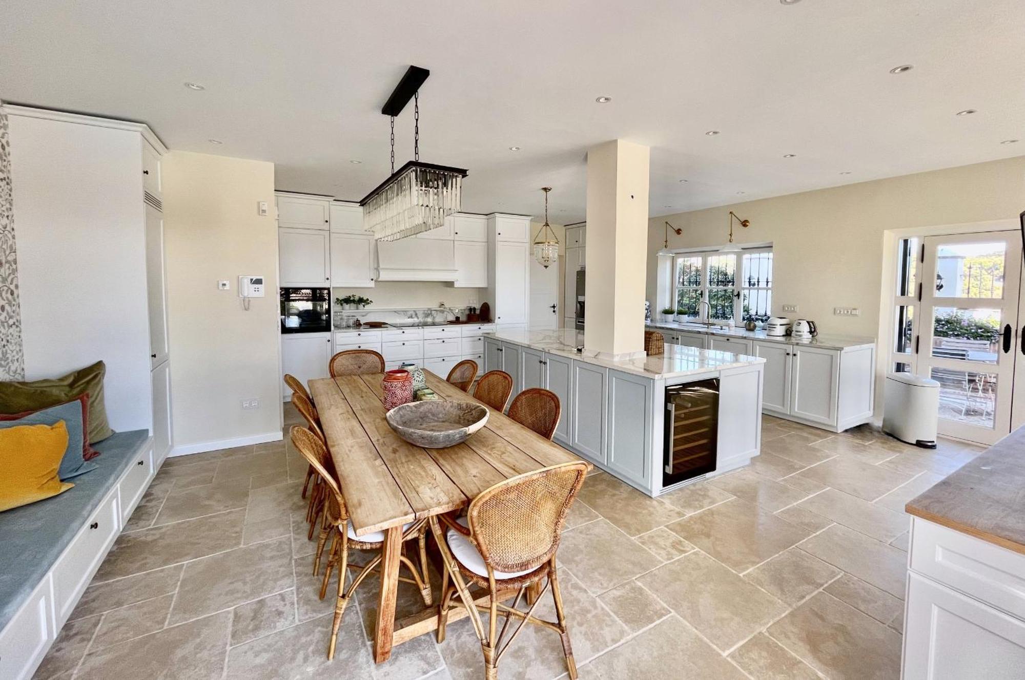 Villa Superb Near Golf Course With Heated Pool & Jacuzzi *
