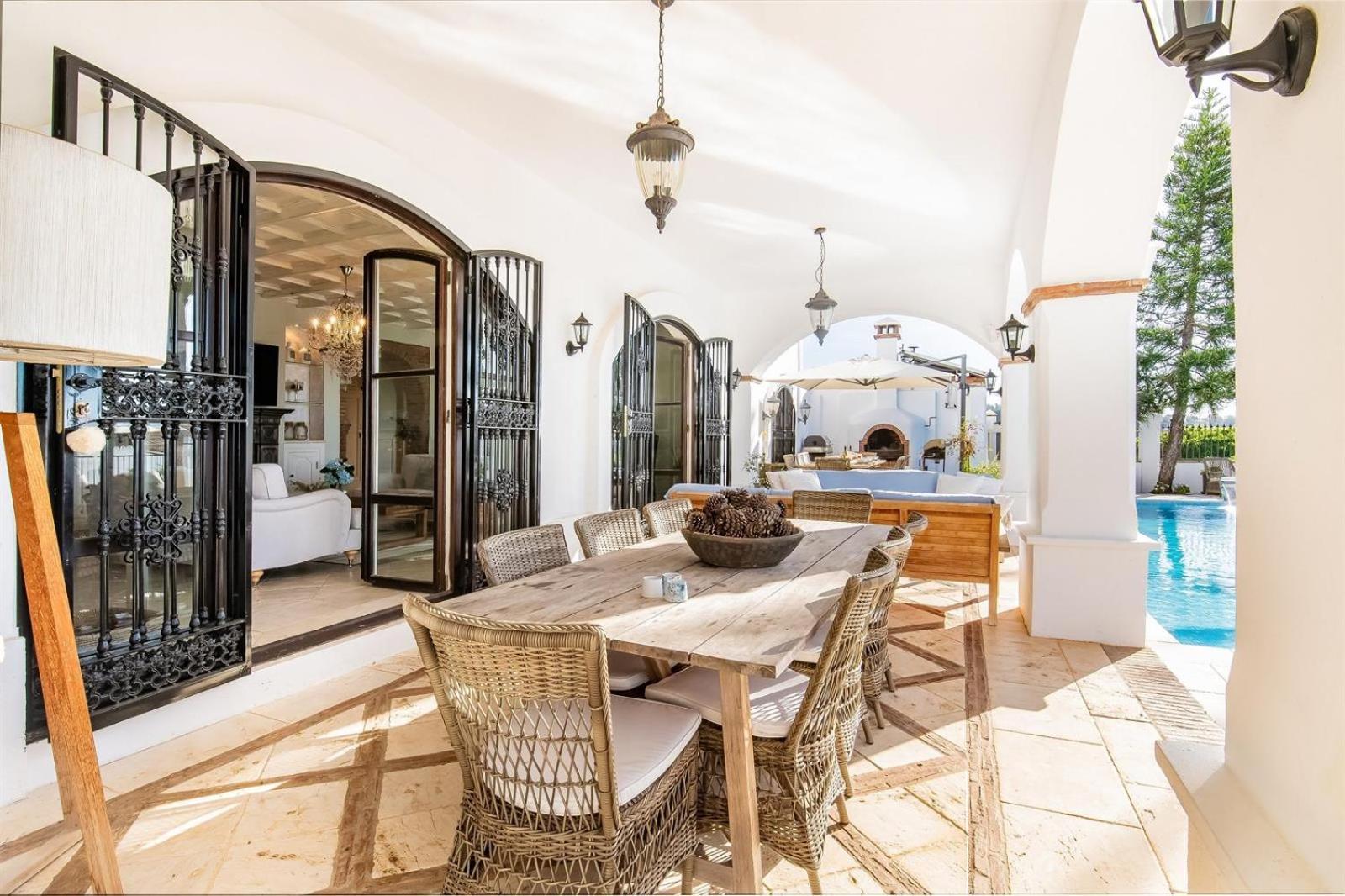 Villa Superb Near Golf Course With Heated Pool & Jacuzzi Marbella